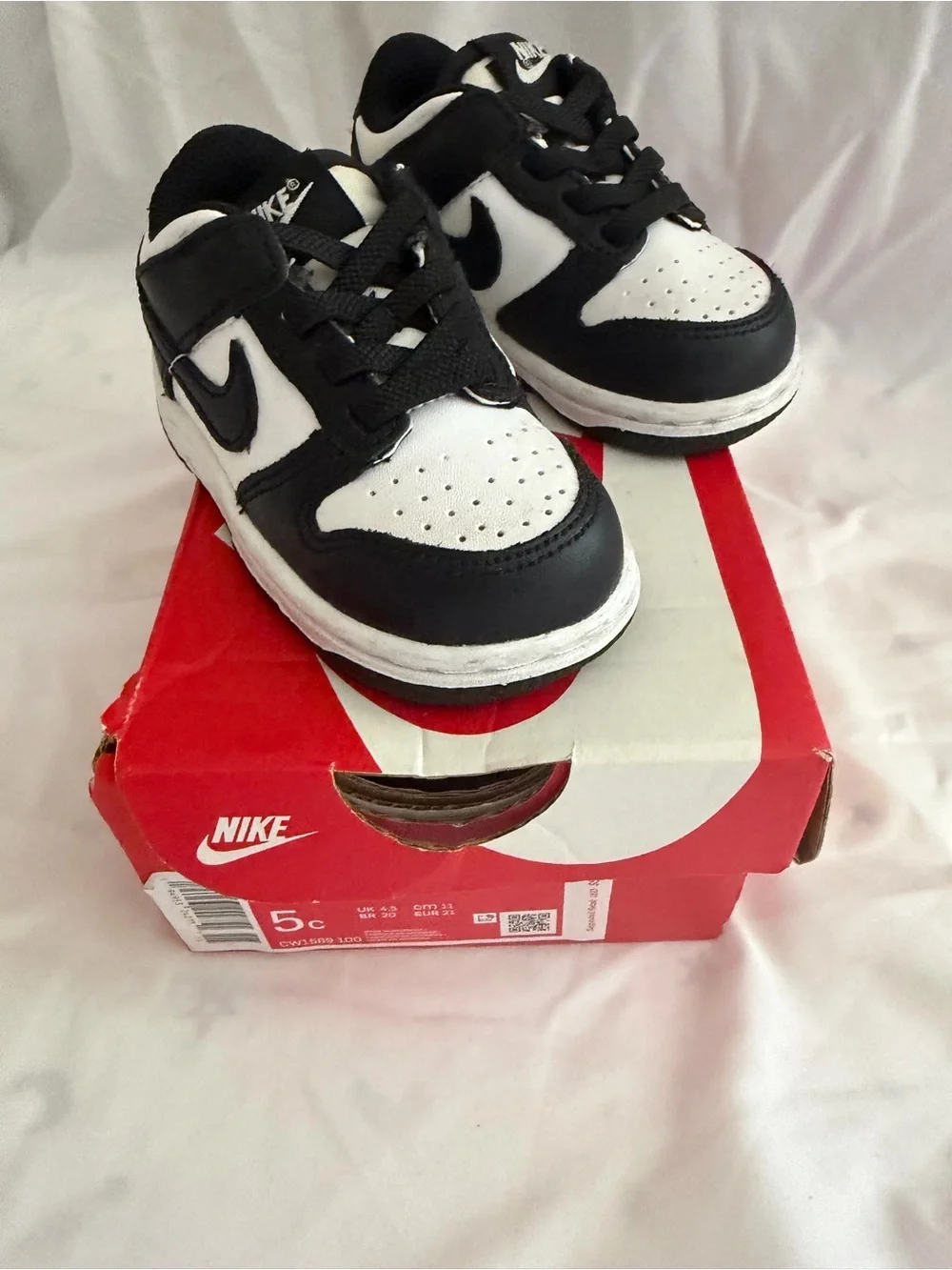 Nike Kids Black and White Retro Sneakers PANDA